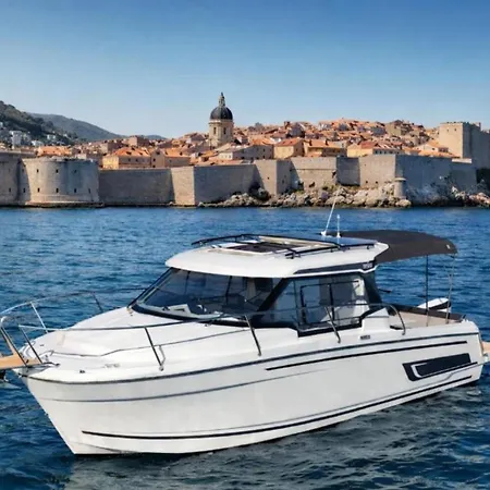 Peaceful Ivona Villa *