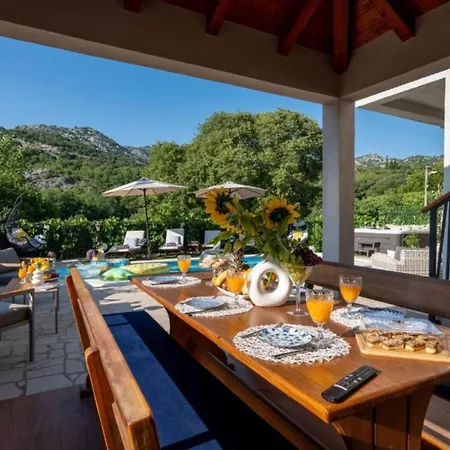 Villa Peaceful Ivona *